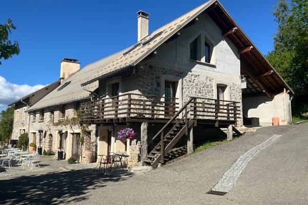 LA GRANGE DES ECRINS à CHABOTTES (05)