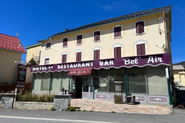 HÔTEL BEL' AIR à JAUSIERS (04)