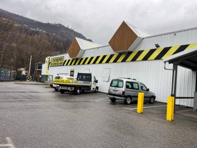 ENTREPÔT DU BRICOLAGE à BRIANCON (05)