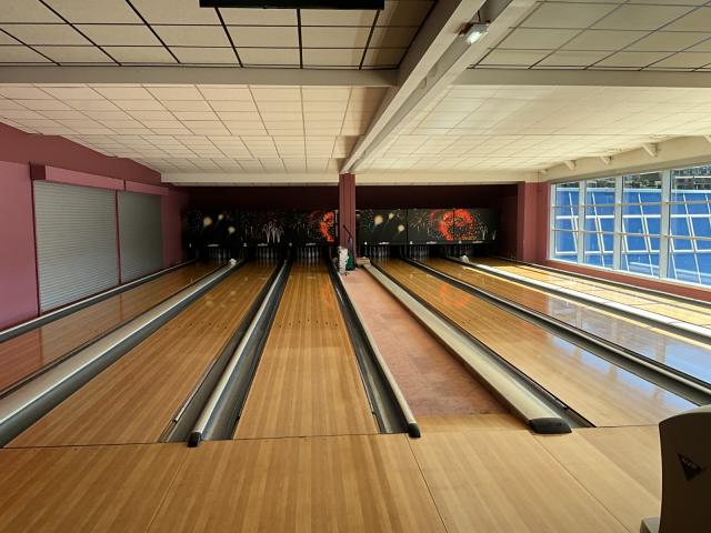 PALAIS DES SPORTS à ORCIERES (05)